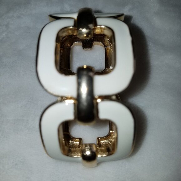 no brand Jewelry - Free with $15 purchase 8" white gold stretchy bracelet